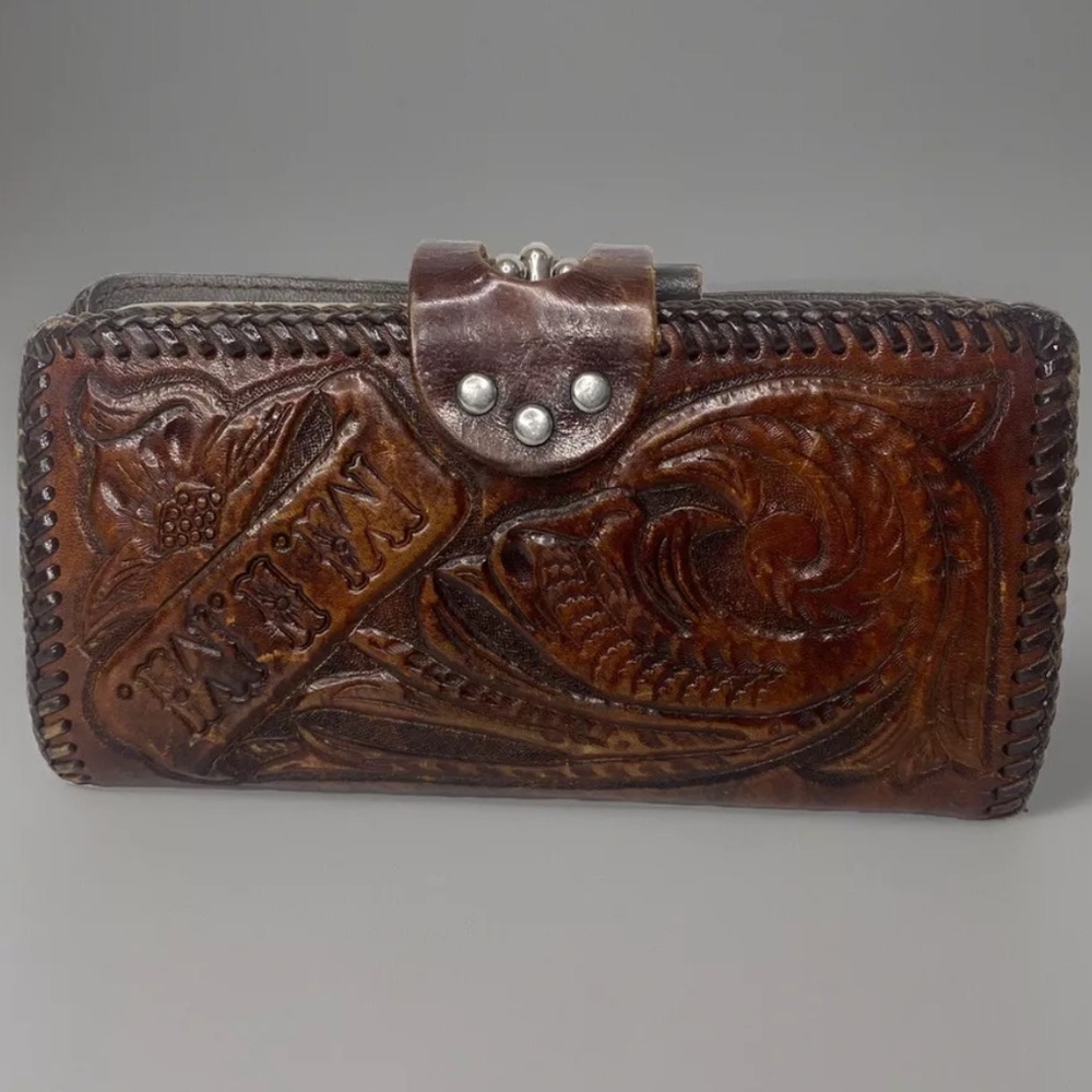Vintage Brown Leather Hand Tooled Zipper Coin Change Wallet Flowers Western